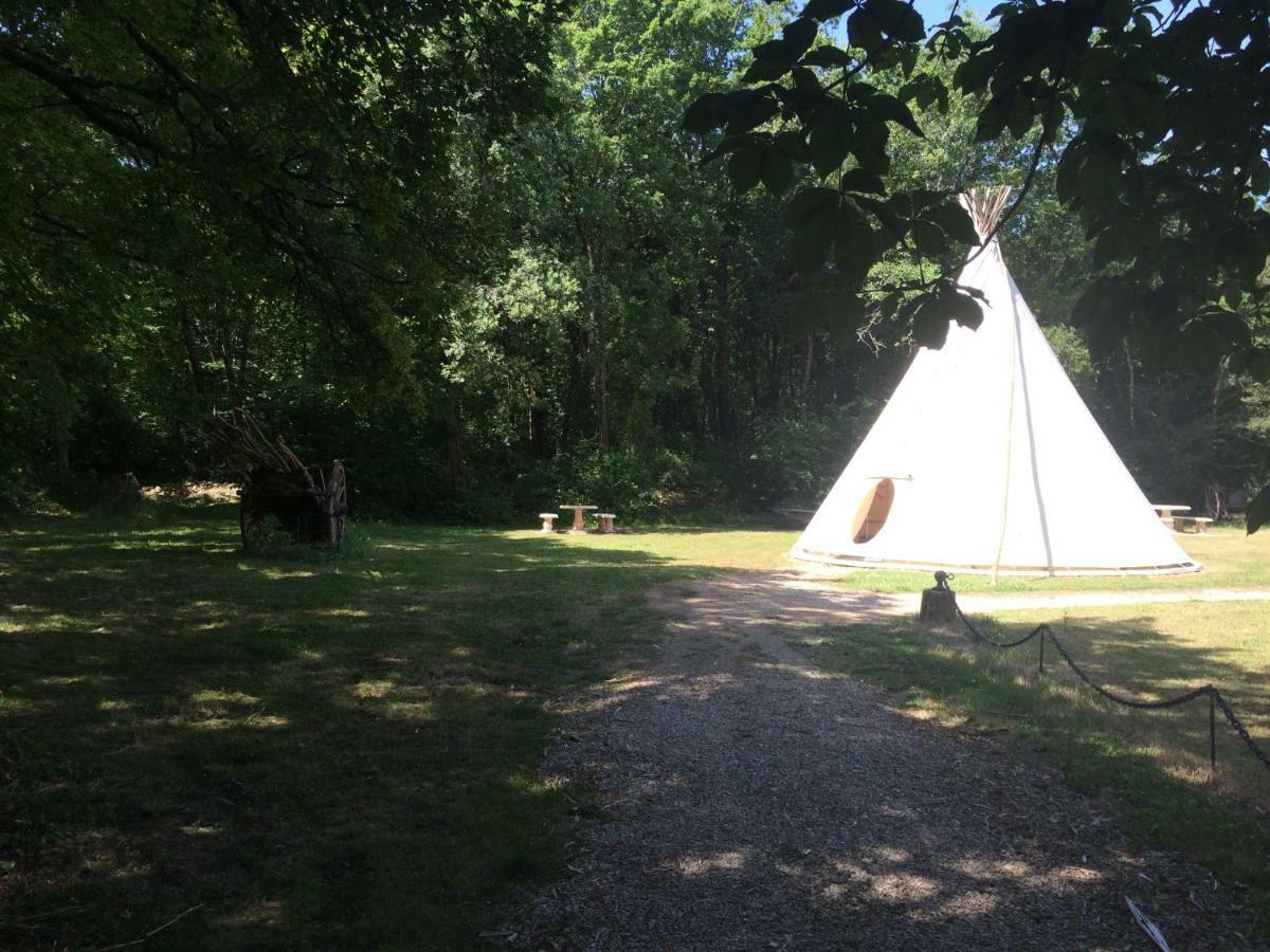 Tipi Au Logis De L'Espoir Ξενοδοχείο Jauldes Εξωτερικό φωτογραφία
