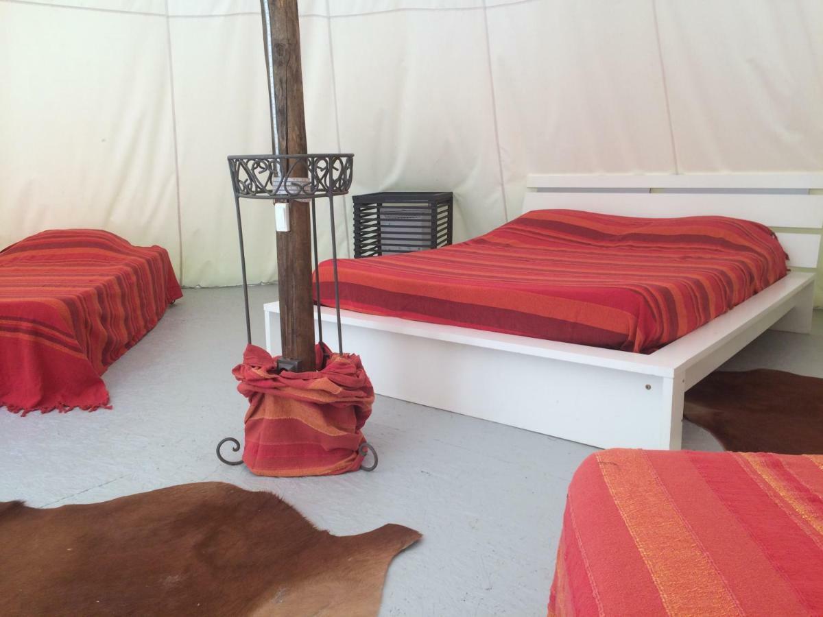 Tipi Au Logis De L'Espoir Ξενοδοχείο Jauldes Εξωτερικό φωτογραφία
